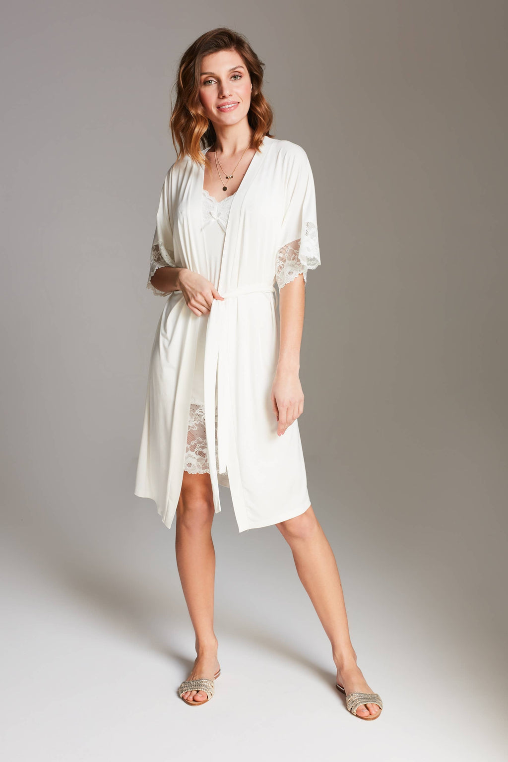 Oh!Zuza S005 Morgenmantel mit Spitze aus Viskose