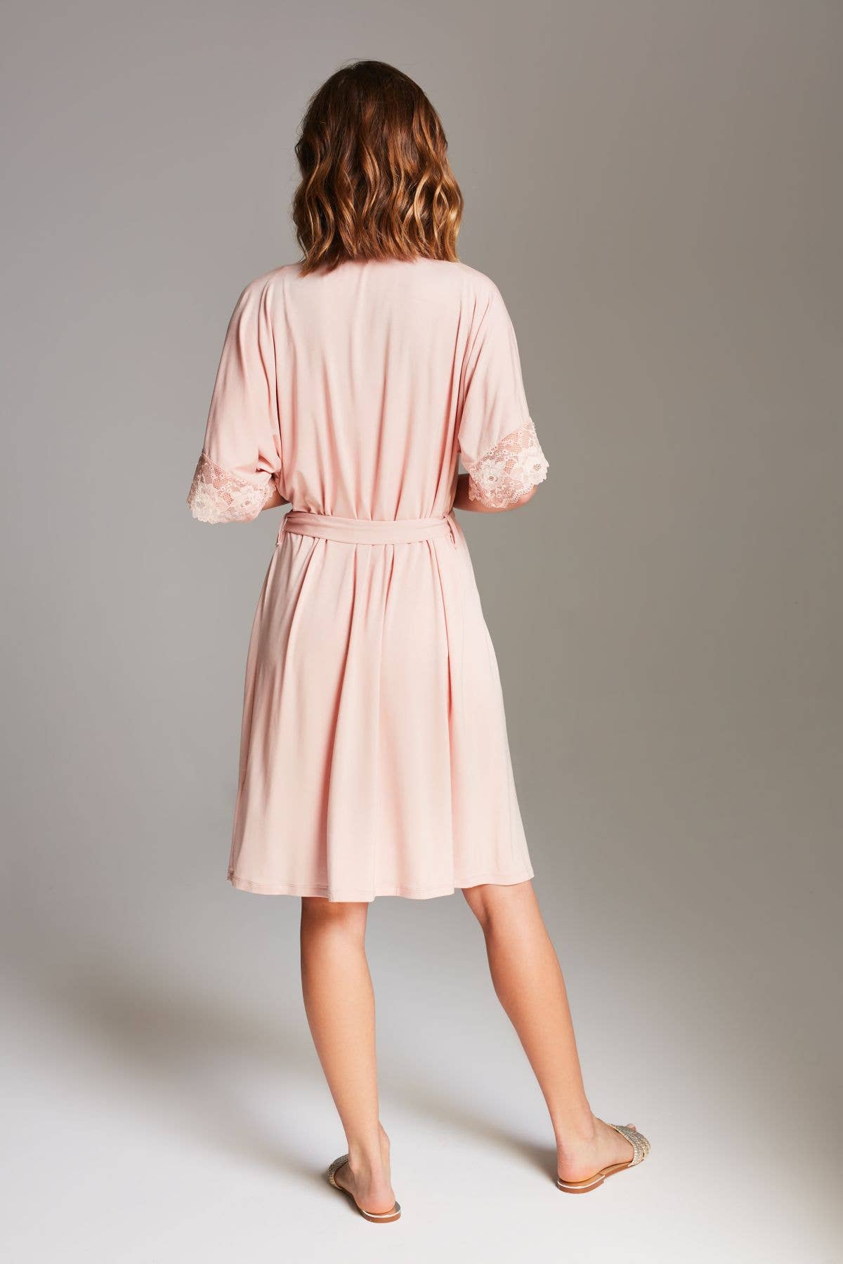 Oh!Zuza S005 Morgenmantel mit Spitze aus Viskose